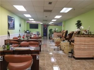 Very busy Nail Salon on HWY 23